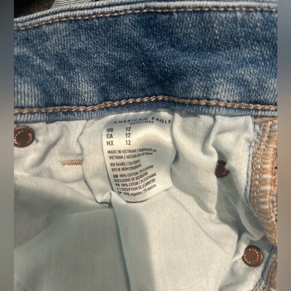 American Eagle Outfitters Distressed Curvy Hi Rise Shortie Jean Shorts size 12 - Picture 6 of 7